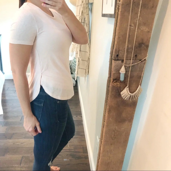 Athleta xsmall light pink athletic top - Picture 4 of 8